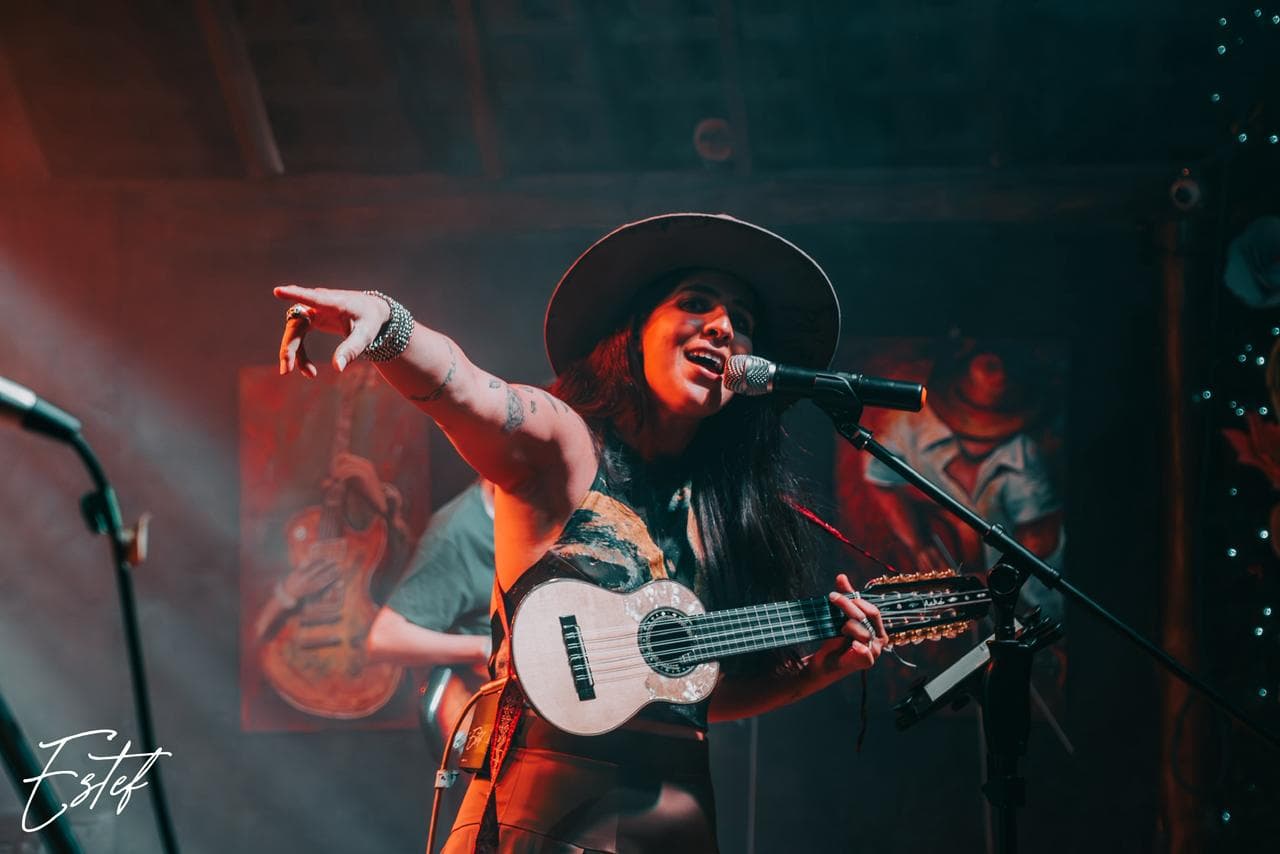 Fondo de escenario ESTEF en vivo